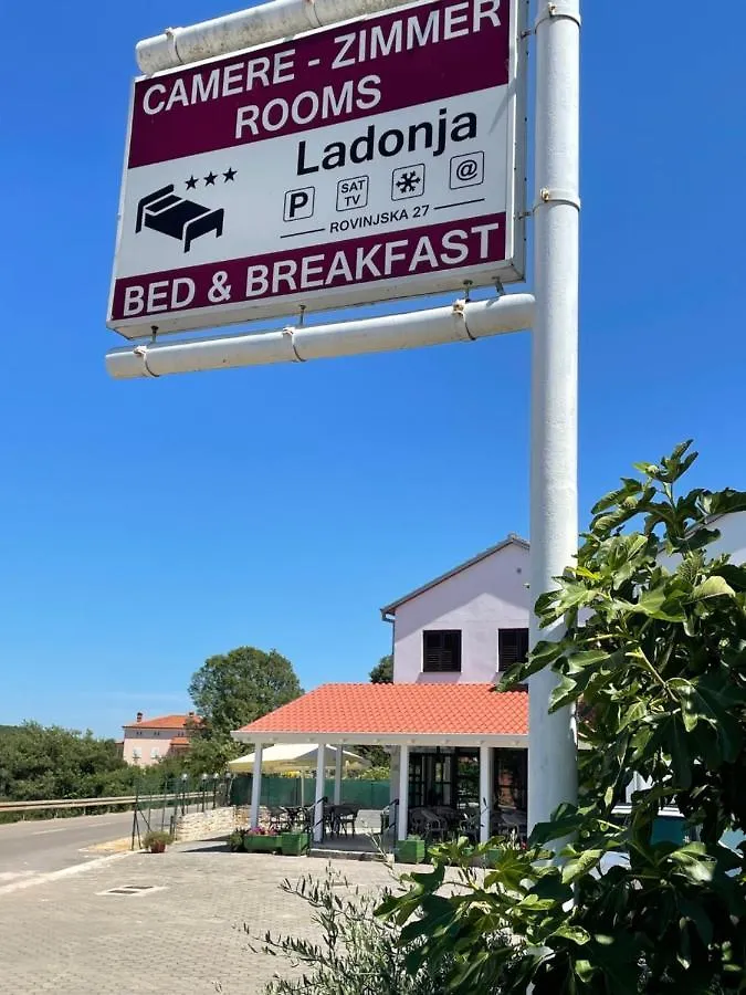 Ladonja Bb Rooms, Family Run Bed & Breakfast