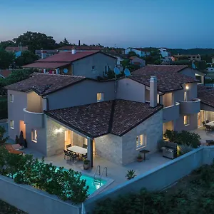 Villa Vanesa With Private Pool Near Rovinj - Open 2022